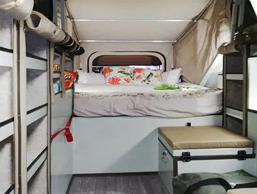 Serval - 2 Sleeper