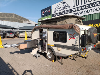 2014 JURGENS XCELL OFF-ROAD CARAVAN